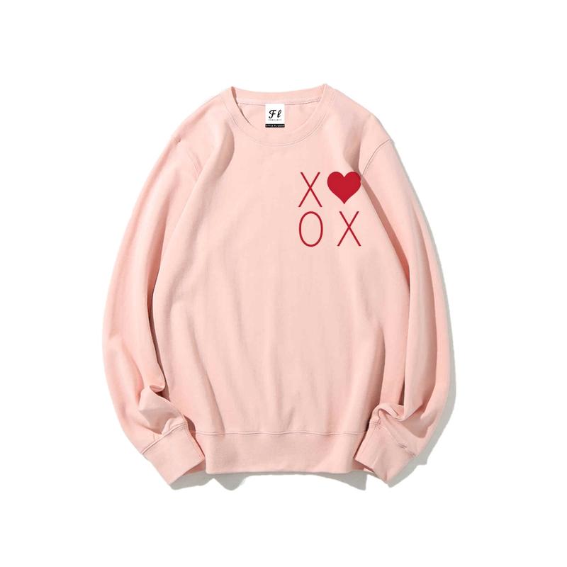 XOXO Heart Valentine's Day Sweatshirt, Women's Crewneck,Trendy Graphic Sweatshirt Long Sleeve Tops Pullover