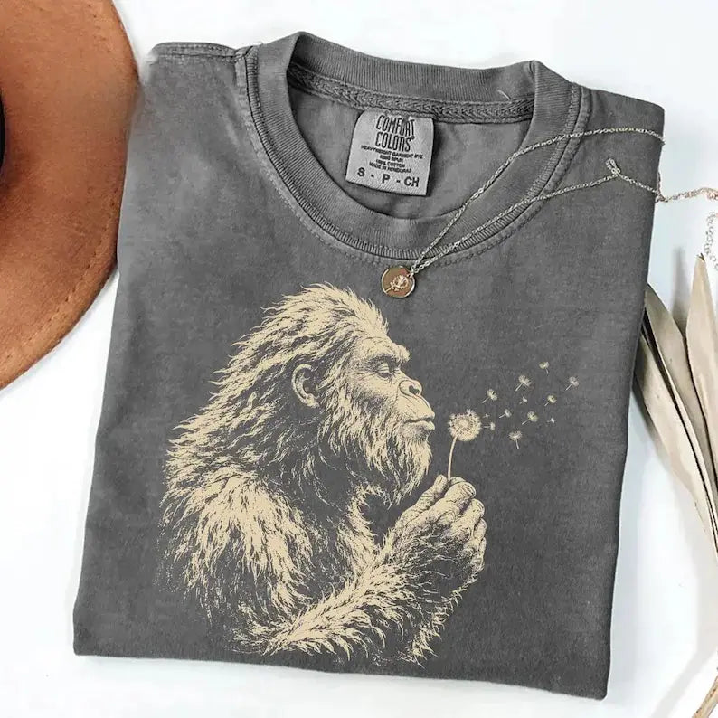 Vintage Bigfoot Dandelion Graphic T-Shirt/Sweatshirt/Hoodie - Bigfoot Lover Gift