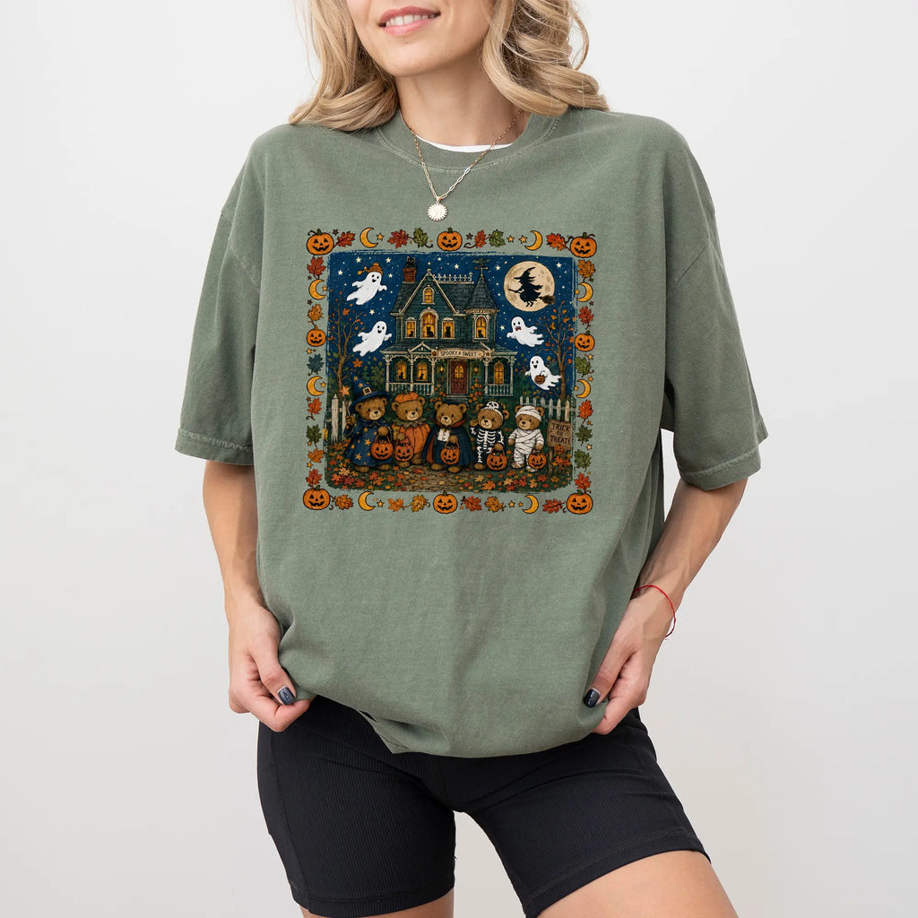 🎃Vintage Halloween Teddy Bear Graphic T-Shirt/Sweatshirt/Hoodie – Haunted House Trick or Treat Cotton Tee