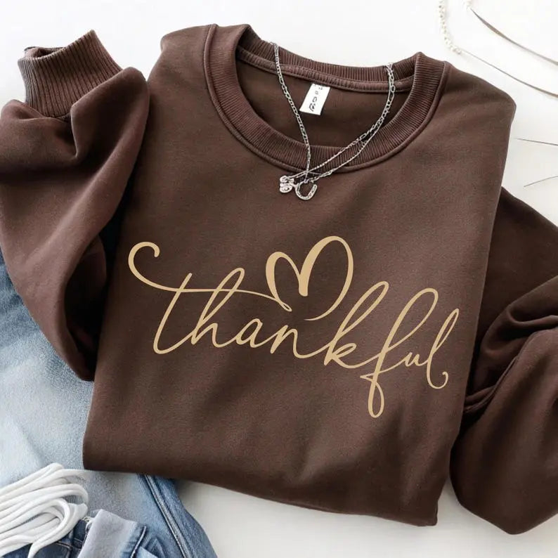 Thankful Sweatshirt/Hoodie/T-Shirt – Minimalist Script Heart Graphic Crewneck, Cozy Fall Thanksgiving Pullover